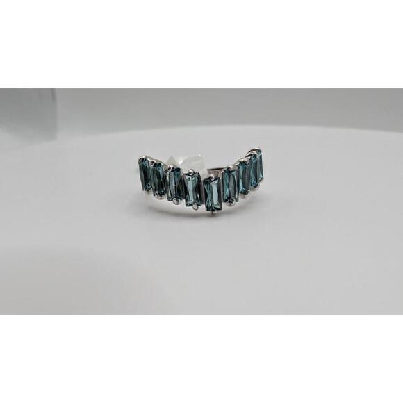 Silver Tone Ring with Blue Rectangular Stones Size 7 - Picture 2 of 9
